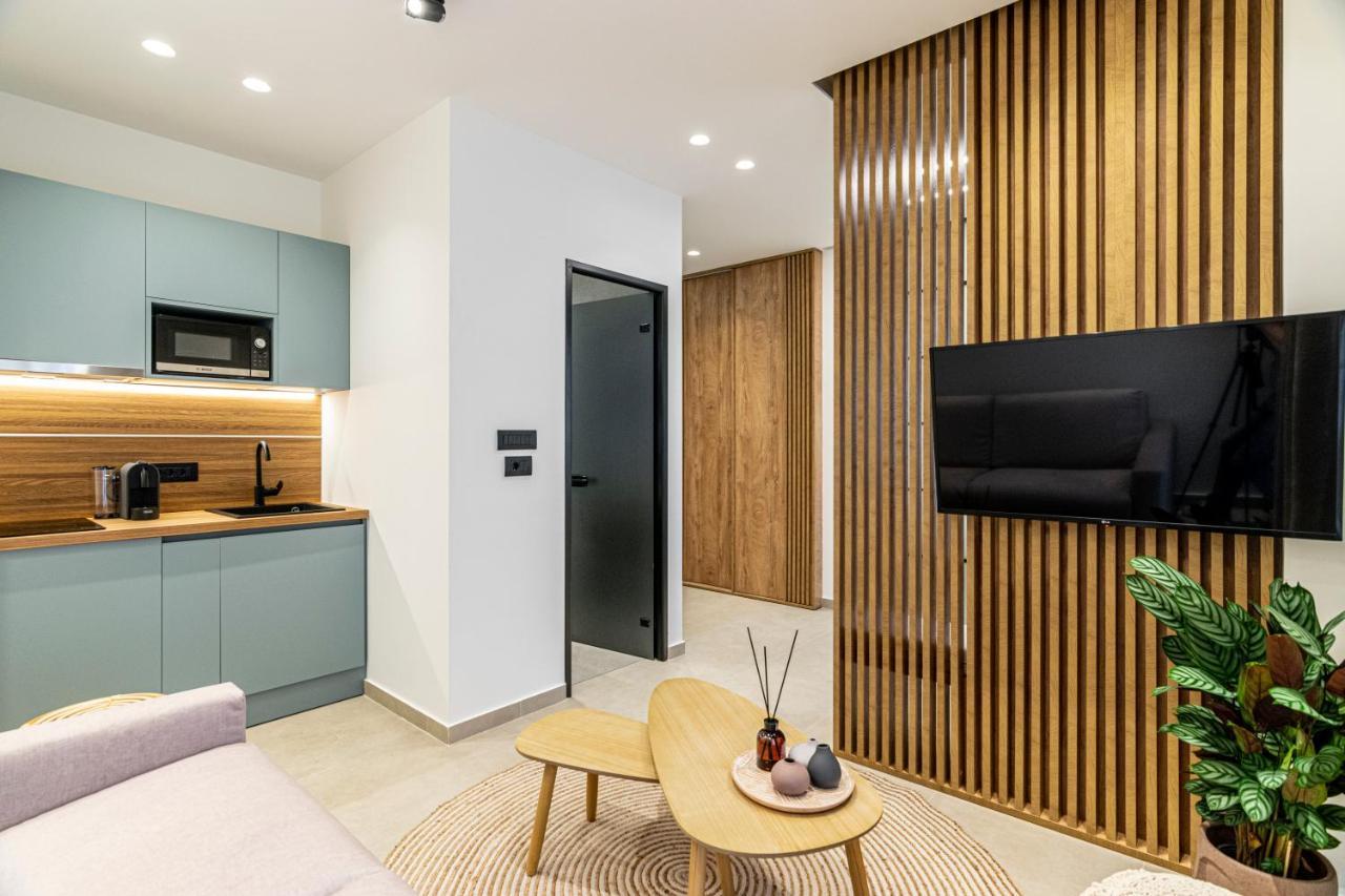 Clic - Comfort Luxury In Of Apartment Ioannina